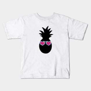 Pineapple man- pink heart glasses Kids T-Shirt